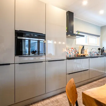 Recreatiepark Maas En Bos 펜션