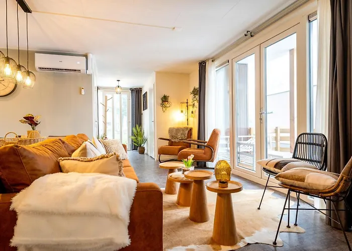 Recreatiepark Maas En Bos بيت للعطل فيليلويْ