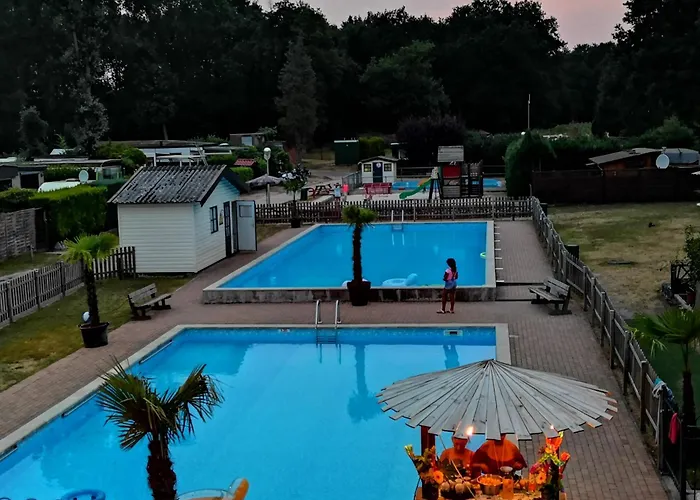 Сasa de vacaciones Recreatiepark Maas En Bos