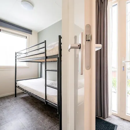 Semesterbostad Recreatiepark Maas En Bos *