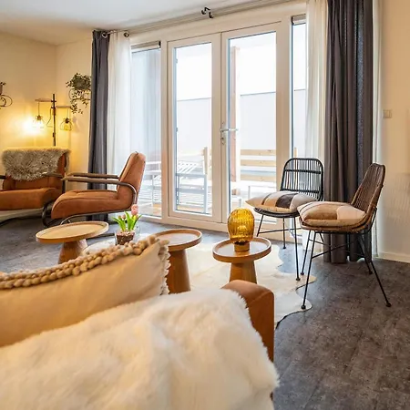 Recreatiepark Maas En Bos *