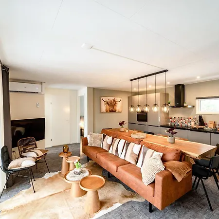 Semesterbostad Recreatiepark Maas En Bos