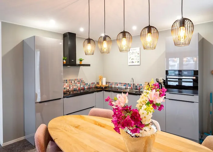 Recreatiepark Maas En Bos *